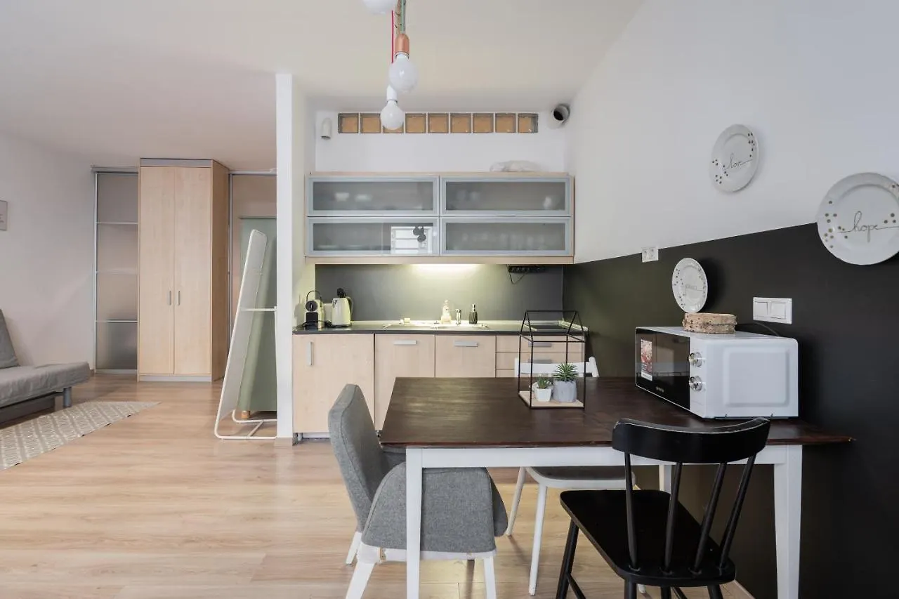 King Care Apartment With A/C Budapest